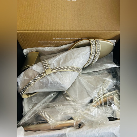 Naturalizer Vanessa2 Strappy Sandals in Champagne Women's Size 11N New in Box - Picture 6 of 7